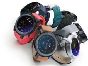 Neue Smartwatches: Motorola und Huawei zeigen günstige GPS-Uhren