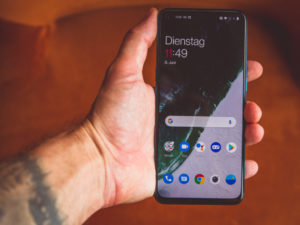 Read more about the article 5G-Smartphone-Tipp unter 200 Euro: Preisverlauf zeigt, warum sich der Kauf jetzt lohnt